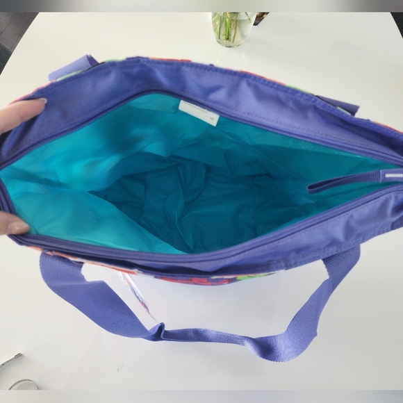 NEW Arctic Zone Insulated Tote, floral multi NWT - Picture 2 of 4